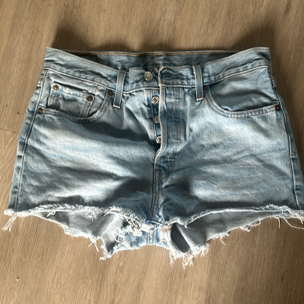 Levi’s 501 denim shorts